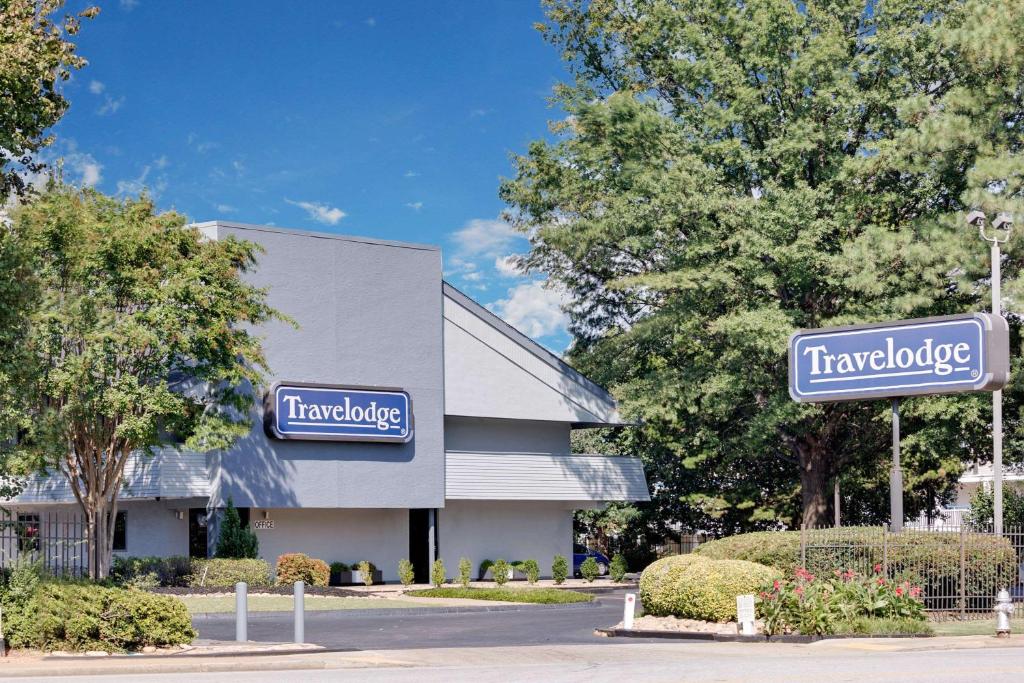 Travelodge by Wyndham College Park Main image 1